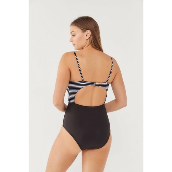‼️UO One-Piece Swimsuit‼️ - Picture 3 of 5